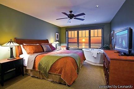 Tamarack Lodge Acme Δωμάτιο φωτογραφία